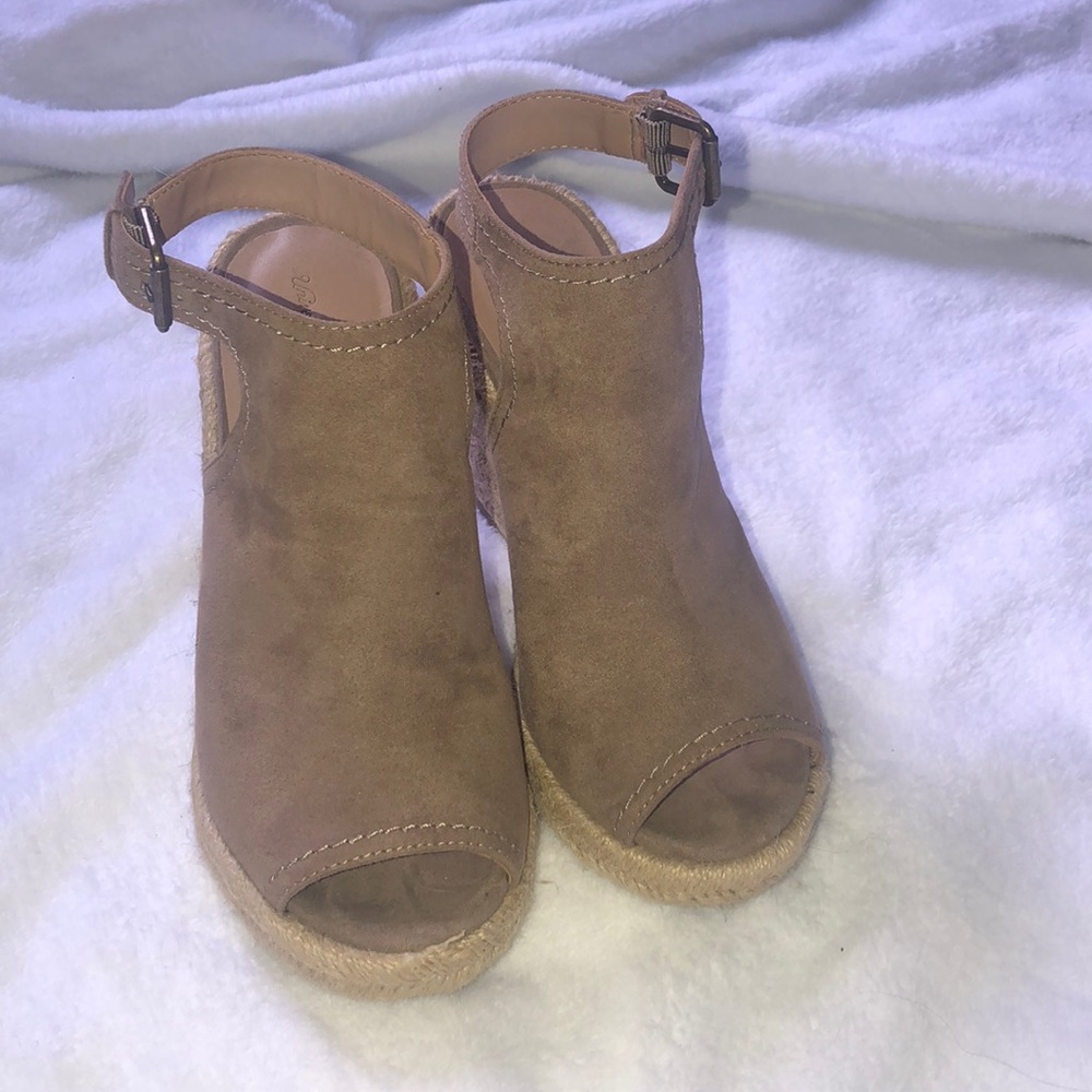 Wedges - Picture 2 of 4